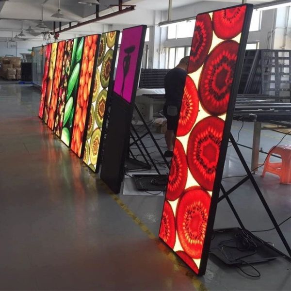 Aluminum Commercial LED Display with 1R1G1B Color Configuration and Aluminum Panel Material