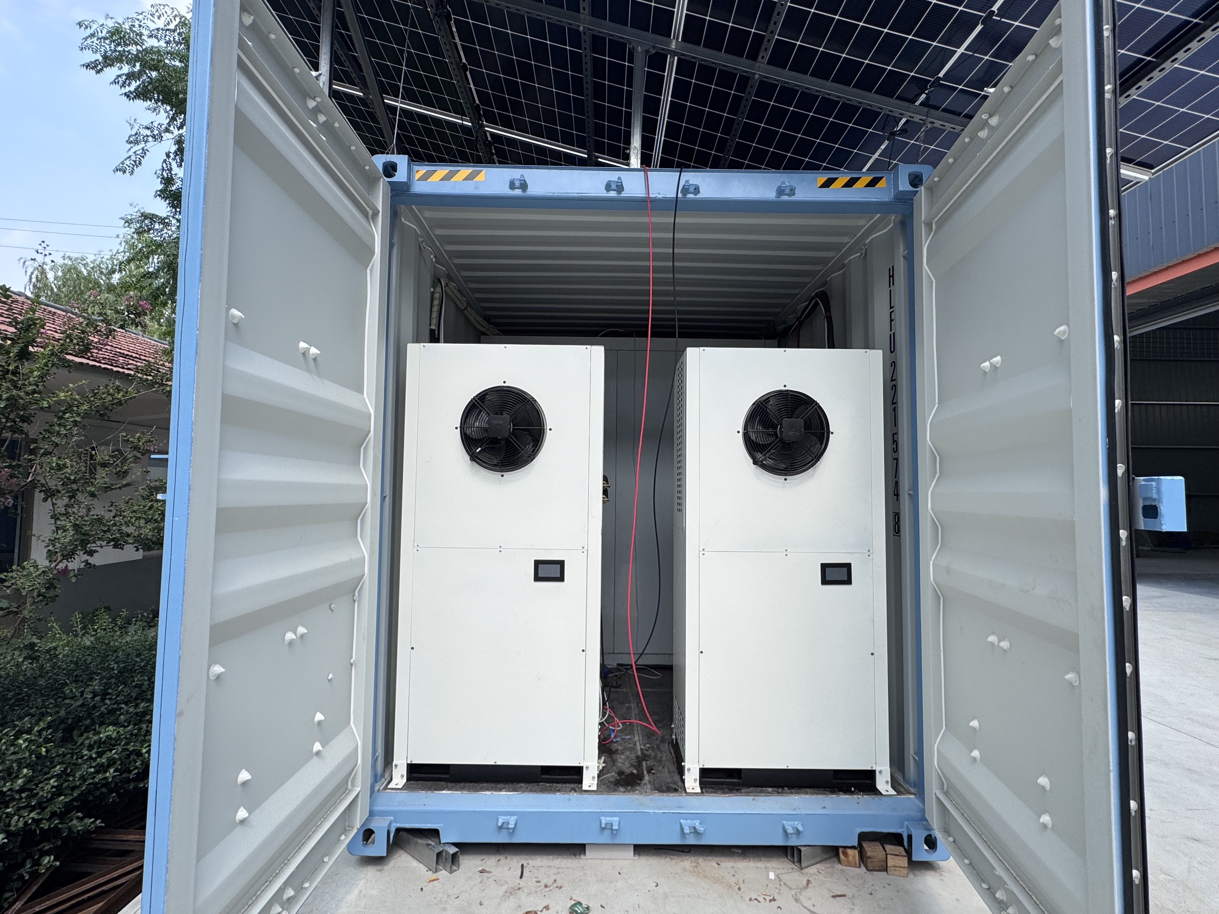 Cold room interior storage system