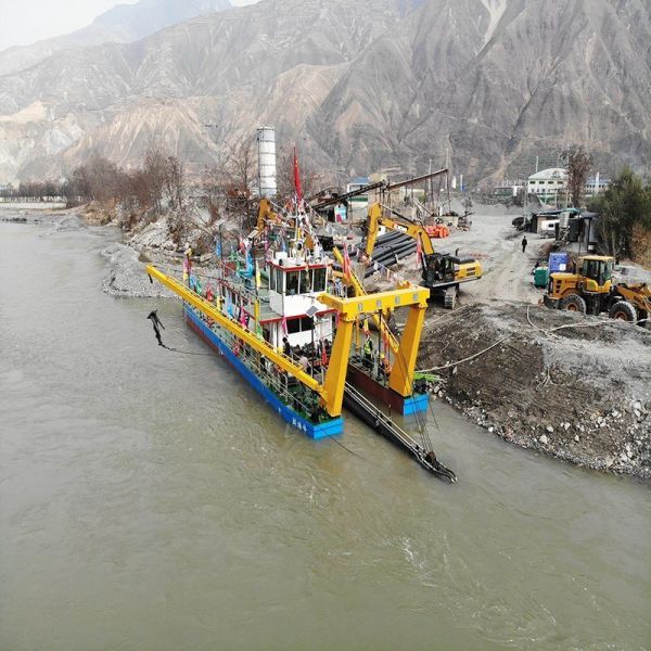 Reservoir Silt Pump Cutter Suction Sand Dredger Used in River