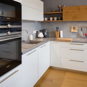 Wooden Grain White High Gloss Lacquer Kitchen Cabinet Modular Furniture