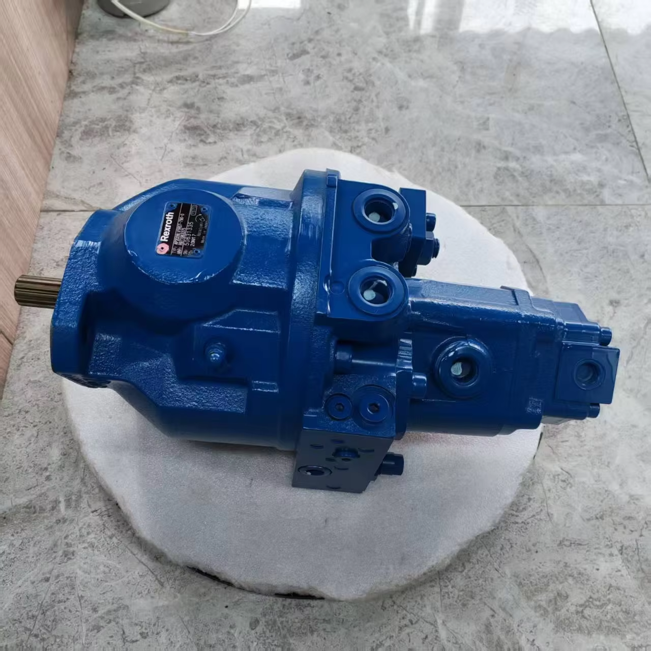 Excavator Hydraulic Pump AP2D28LV1RS7-790-0 Piston Pump Suitable for Model
