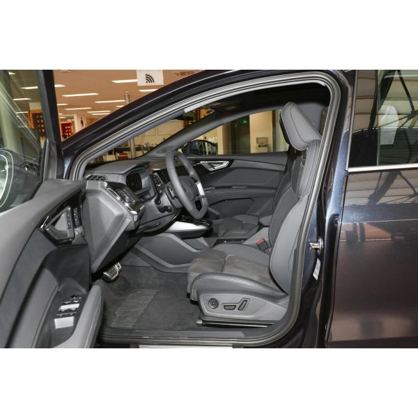 604KM Range Second Hand Electric Car Max Speed 160km/h Ternary Lithium Battery SUV