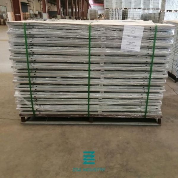 galvanized 4.0mm 25X25 Square Tube Iron Black Welded Mesh Dog Kennel