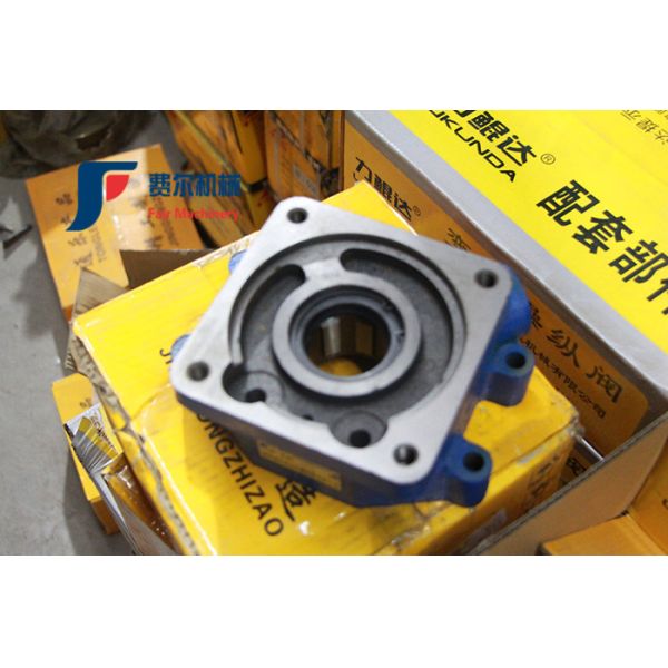 Buy Wheel Loader Spare Parts CDM843N LGCBG070 LG835 Transmission Pump at wholesale prices