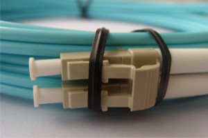 LC OM3 duplex aqua color 2.0mm fiber optic patch cords with Low insertin loss