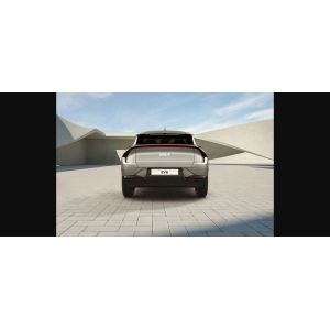 KIA New Energy Electric Vehicle EV6 long range at 671km