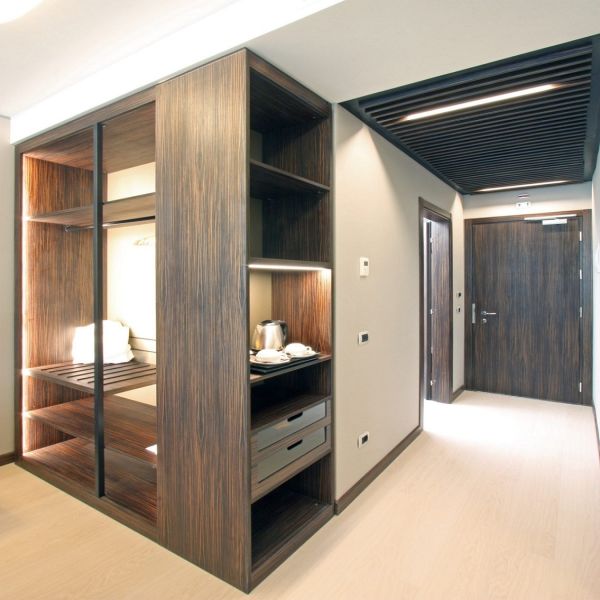 Foldable Panels Wooden Modern Bedroom Wardrobe Closet Design for High End Custom