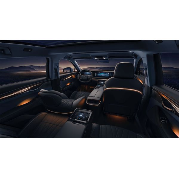 Voyah Zhuiguang Chasing Electric EV Car with 5088*1970*1515mm Size and Official 0-100km/h Acceleration of 4.2s