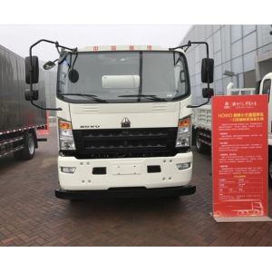 Sinotruk HOWO 4X2 180HP 4cbm Concrete Mixer Truck Zz5167gjbg381CD1