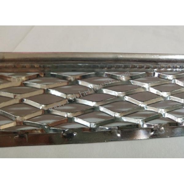 Buy 32mm Wing Metal Angle Bead With 3mm Reinforce Flange at wholesale prices