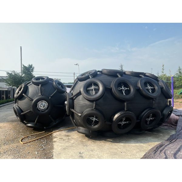 Boost Productivity Marine Pneumatic Fender 50/80Kpa Inner Pressure High Pressure Design