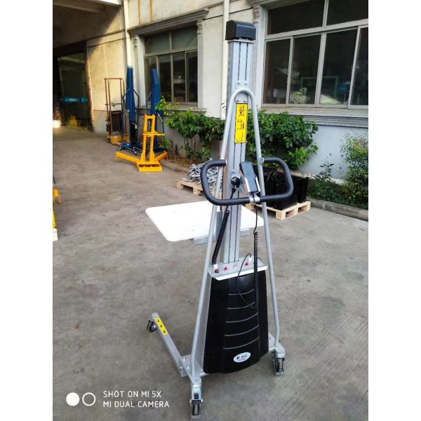Battery Powered Electric Office Work Positioner Lift Truck 330 Lb 220 Lb Capacity For Warehouse