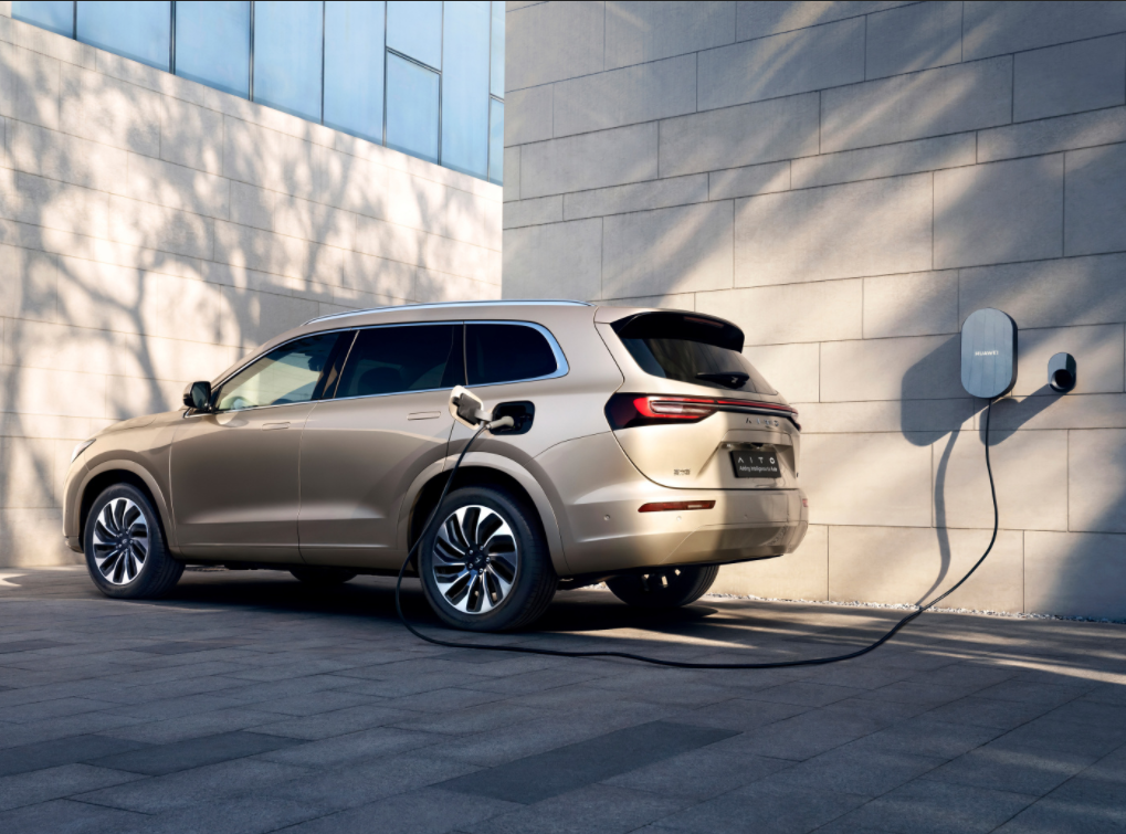 Battery Type Ternary Lithium Battery 5020*1945*1775mm AITO M7 Energy Vehicles 4 Wheel AITO M7 Electric Car for Adults in 2023