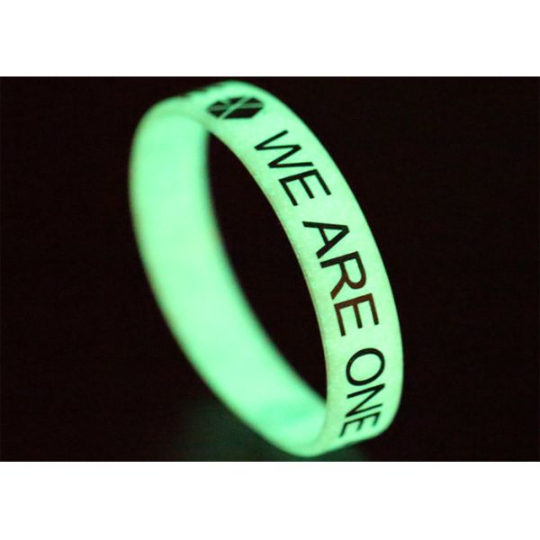 Luminous Silicone bracelet for boys girls custom logo Wristband Recessed Rubber strap words color size