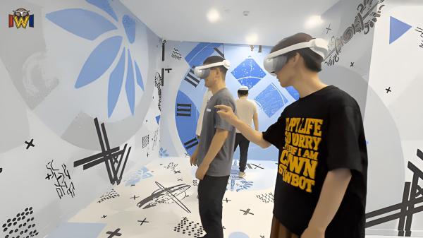 Buy XR Space Arcade VR Simulator with 10-Minute Sessions Compact Footprint and High Throughput for Location-Based Entertainment at wholesale prices