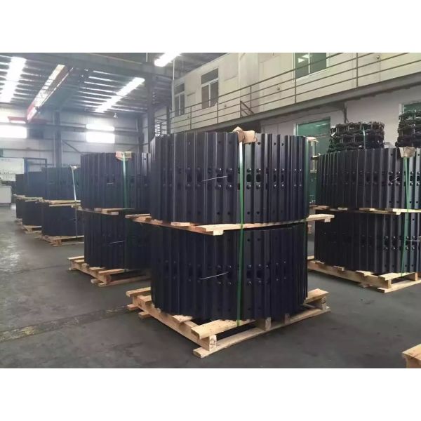 Construction Machinery Parts Group Excavator Track Link Assembly Durable Track Chains