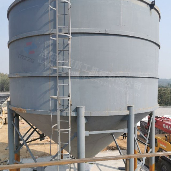 Buy Clear Water Overflow Thickener Machine Solid Liquid Separation Low Maintain at wholesale prices