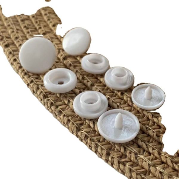 Hot Selling Pom Plastic Snap Button For Garments Fancy Plastic Snap Button With Excellent service