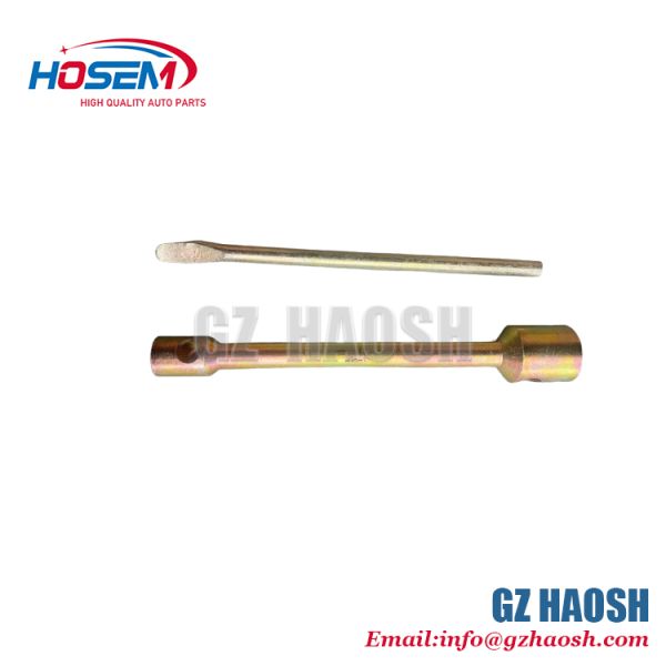 Auto Parts TYRE SLEEVE or WHEEL NUT SOCKET 5-81113955 581113955 For Isuzu NKR57 Truck