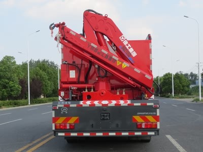 SINOTRUK Emergency Rescue Fire Truck Diesel Rear Drive 6 Seats 4×2 Manual Transmission