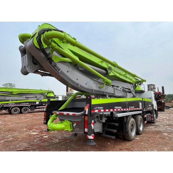 Zoomlion 47 Meters Concrete Pump Truck Has Been Sold at a Good Affordable Price