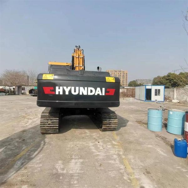 22000 KG Cummins Engine Used Hyundai R220 R220-9S Excavator in Shanghai Made in Korea