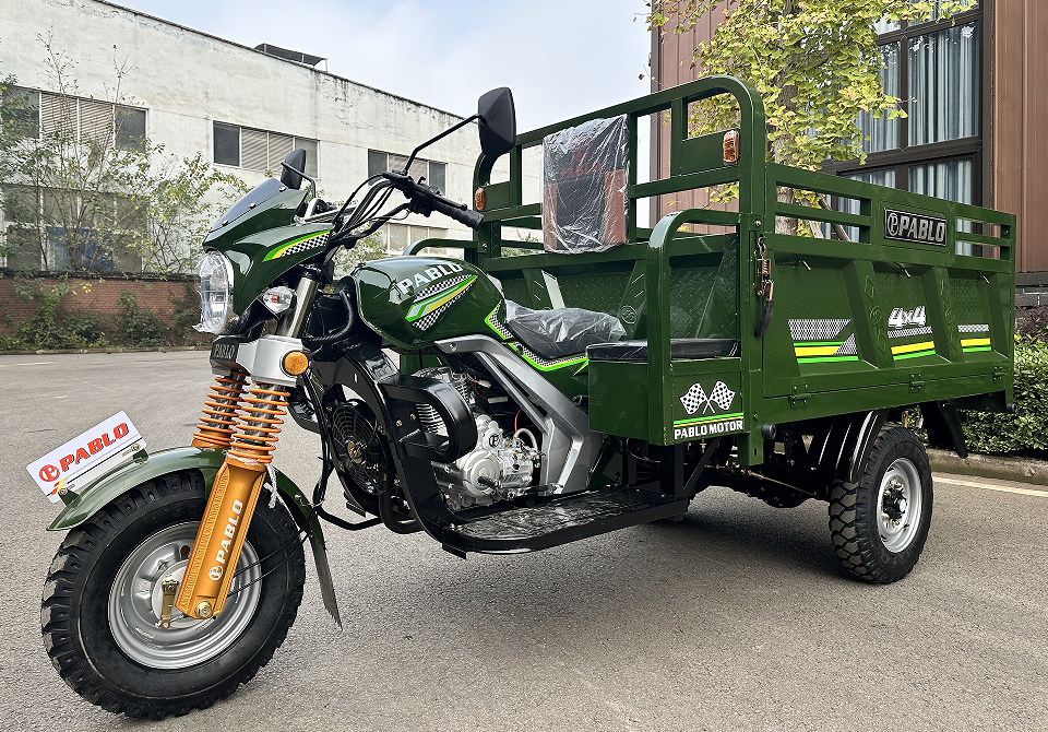 Durable 3 Wheel Motorcycle with Front And Rear Drum Brake and Open Body Type