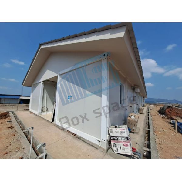 Buy Q235B Galvanized Steel Prefabricated Container House Anti Seismic at wholesale prices