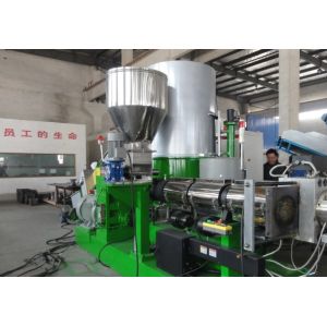 Plastic granules making machine for regranulation plant for waste material