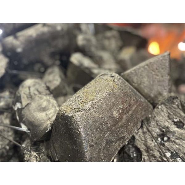 Good Deoxygenation FeSiAl Metal Alloy Briquette Ferro Silicon Aluminum Barium Alloys