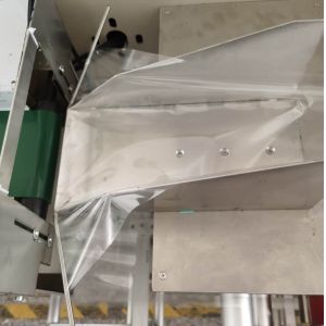 120bags/min Premade Pouch Packaging Machine 2.6KW Laminated Film