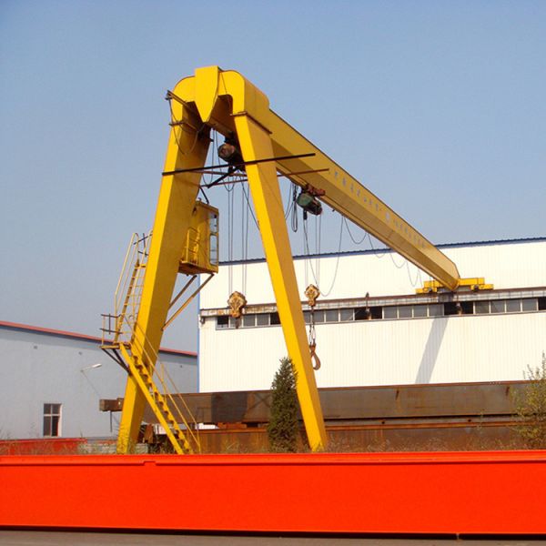 IP55 Rugged Half Door Cantilever Single Girder Gantry Crane