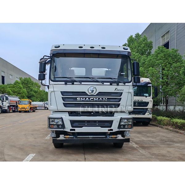 New SHACMAN Water Transport Truck 6*4 Type 20CBM Road Cleaning Sprinkler Truck Sale