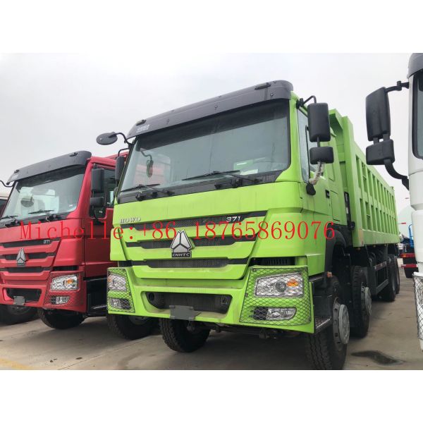 3 Axle 30cbm 45 Ton 8*4 12 Wheeler Dump Truck For 2 Passengers