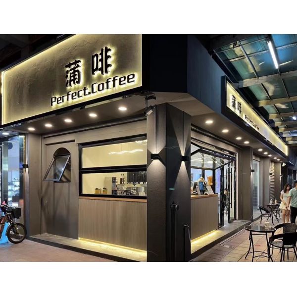 Hydrophilic Nanocrystalline Self-Cleaning Folding Windows - UV-Activated Photocatalytic Coating