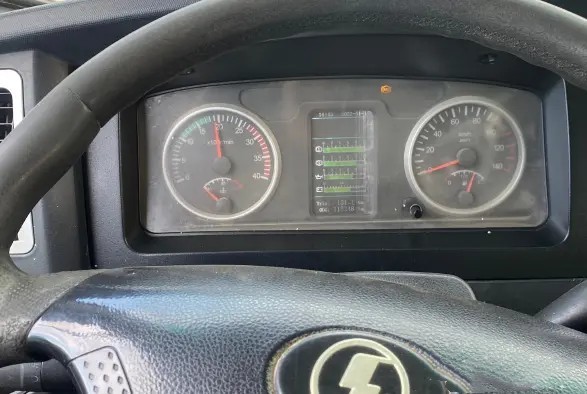 Mining Dump Truck 150hp 4×2 Green Color SHACMAN SX3310 Fast Gearbox Rated Load 15.37t