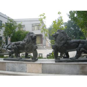 Black marble lions sculpture