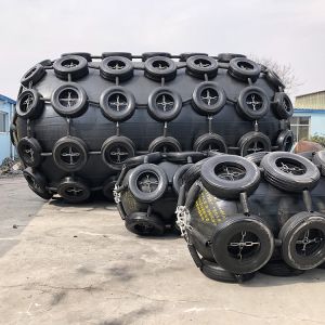 China Pneumatic Rubber Fenders Suitable For STS Projects To Protect The Hull on sale