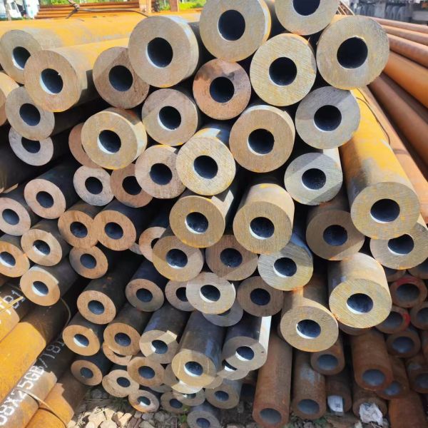 Structure Application AISI1045 Seamless Steel Pipe Custom Cutting Any Length Steel Pipe