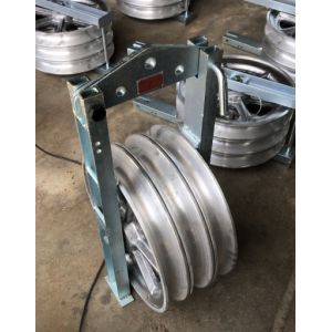 Triple Aluminum Sheaves Cable Pulley Stringing Blocks With Rubber Lined