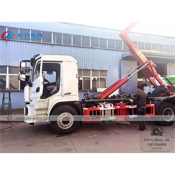 Shacman 10 Ton Hydraulic Hooklift Garbage Truck With 10000L Container