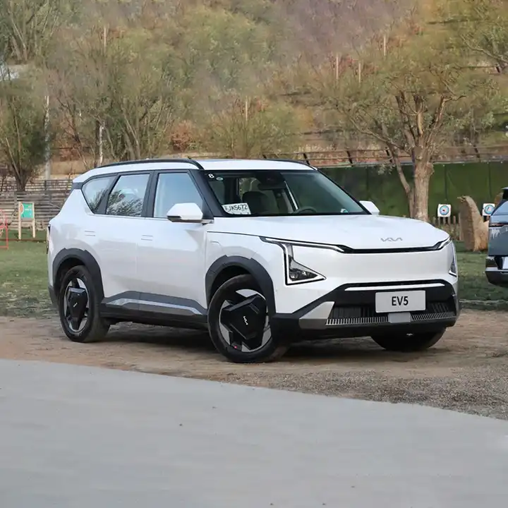 KIA EV5 5-door 5 seater Electric SUV with Rear Camera and Euro VI Emission Standard