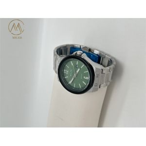 Luxury Waterproof Quartz Movement Watch Date Showing Stainless Steel Strap