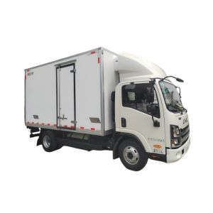 Quality Jianghuai Weiling M6 3.0 L 129 Horsepower CNG 4X2 4.05 m Refrigerated Truck for sale