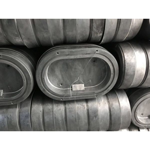 Oval Outdoor Bulkhead Light Fittings 280*185*90mm E27 / LED Version IP65 Waterproof