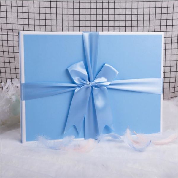 300gsm Ribbon UV Coating CMYK Recycled Paper Gift Boxes