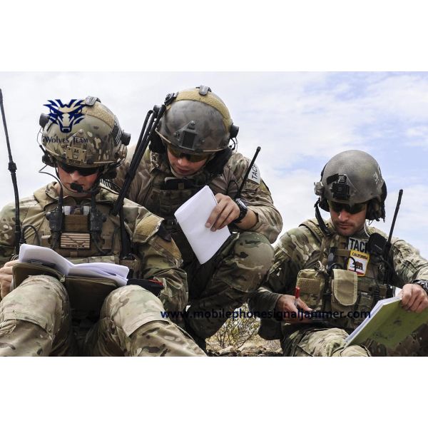 Anti -terrorism Jamming 5.8G WiFi RF Backpack Jammer , Drone Signal Jammer