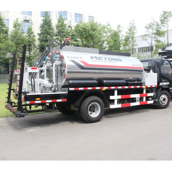 4x2 EURO 3 Asphalt Sprayer Truck , Asphalt Spraying Machine 9-12m / Min