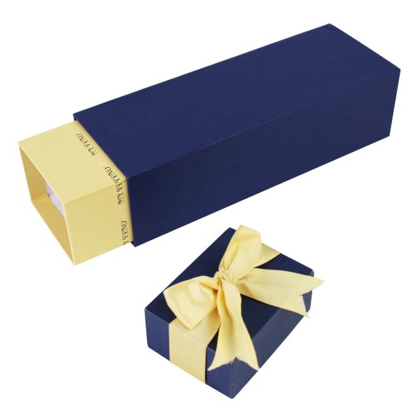 Buy Straight Stand Up Perfume Packaging Box With Ribbon Compressed Cardboard at wholesale prices