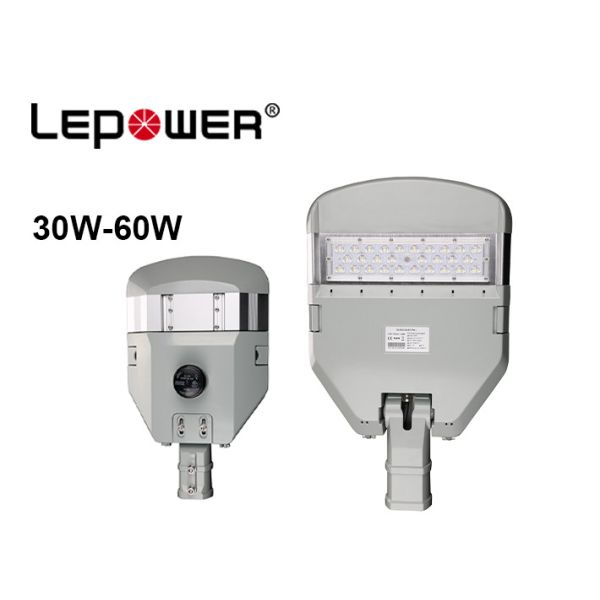 Road Lighting Smart LED Street Lights Bridgelux Chip Optional Lens 100W 150W